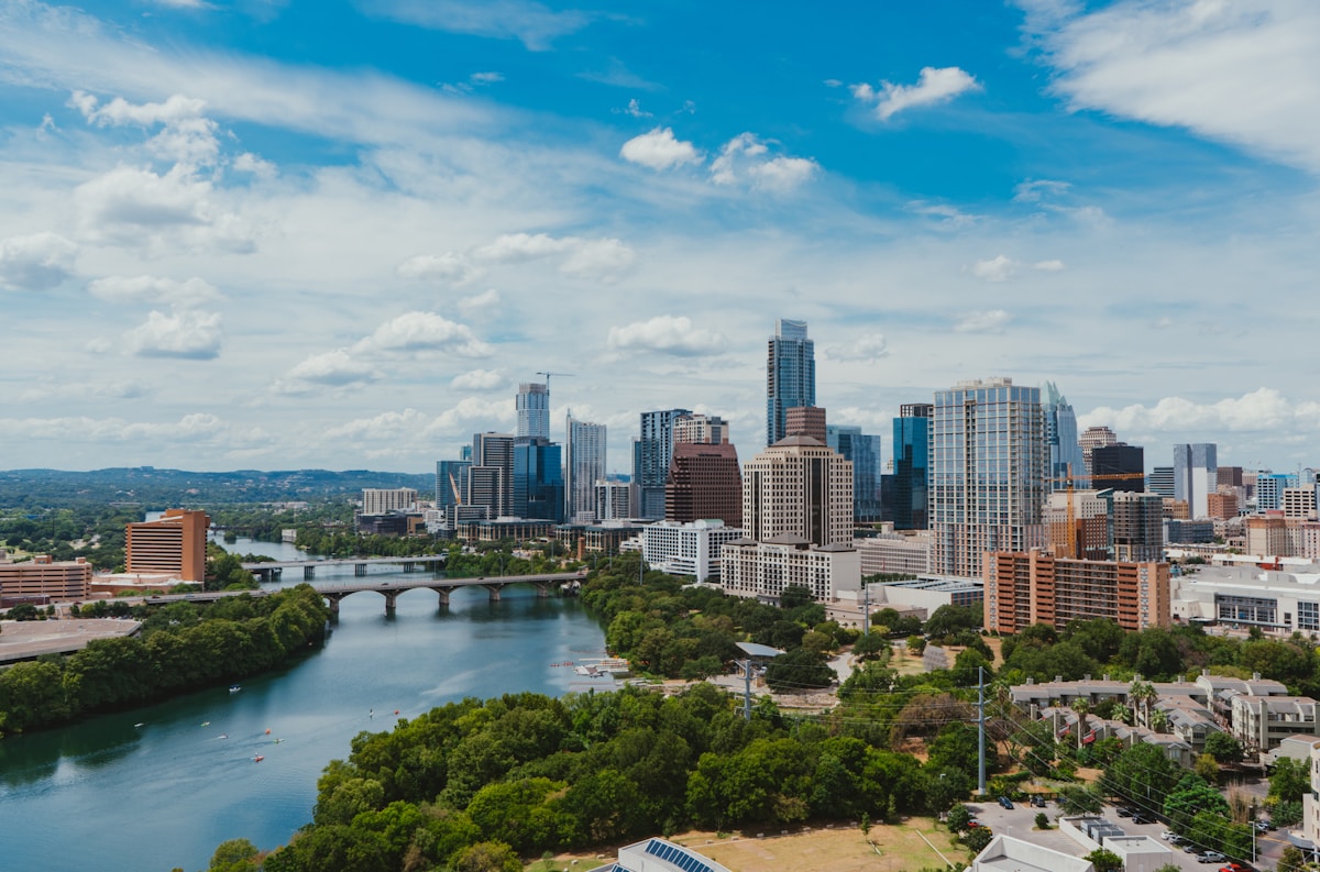 Austin skyline - Valentine's Day gifts and romantic experiences in Austin