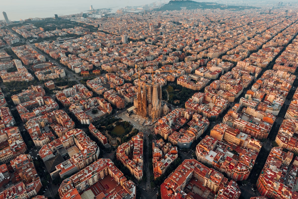 Barcelona skyline - Valentine's Day gifts and romantic experiences in Barcelona