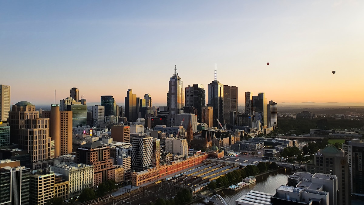 Melbourne skyline - Valentine's Day gifts and romantic experiences in Melbourne